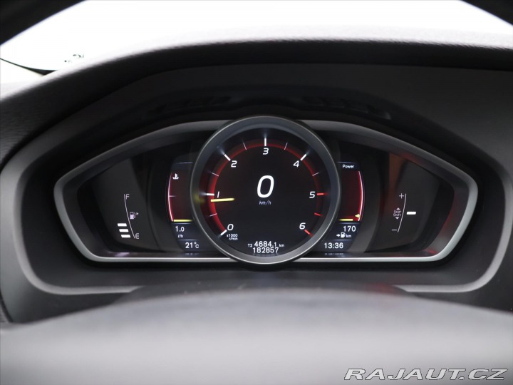 Volvo V40 1,6 D2 115 Summum 2015