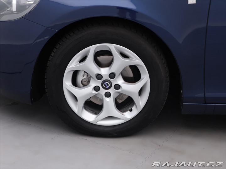 Volvo V40 1,6 D2 115 Summum 2015