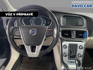 Volvo V40 1,6 D2 115 Summum 2015
