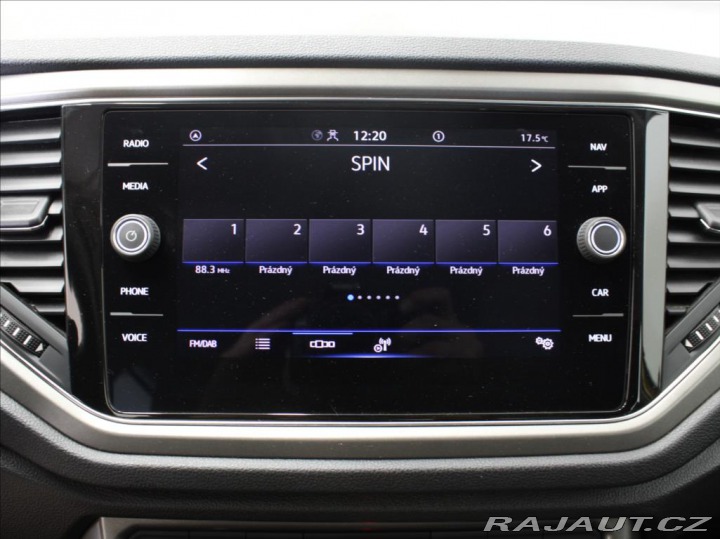 Volkswagen T-Roc 1,5 TSi 110kW DPH Bezklíč 2021