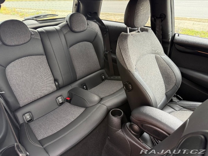 Mini Cooper 1,5 1800