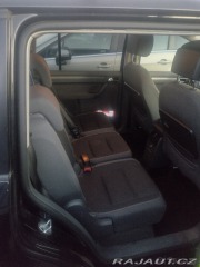 Volkswagen Touran 1,6 tdi,7 míst 2013