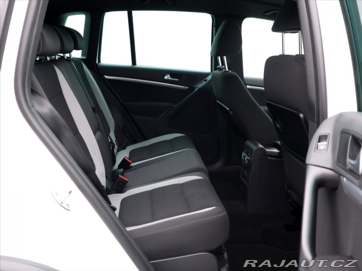 Volkswagen Tiguan 2,0 TDI 103 KW DSG R-Line 2015