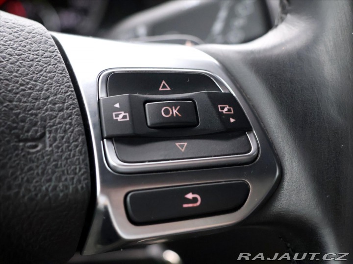 Volkswagen Tiguan 2,0 TDI 103 KW DSG R-Line 2015