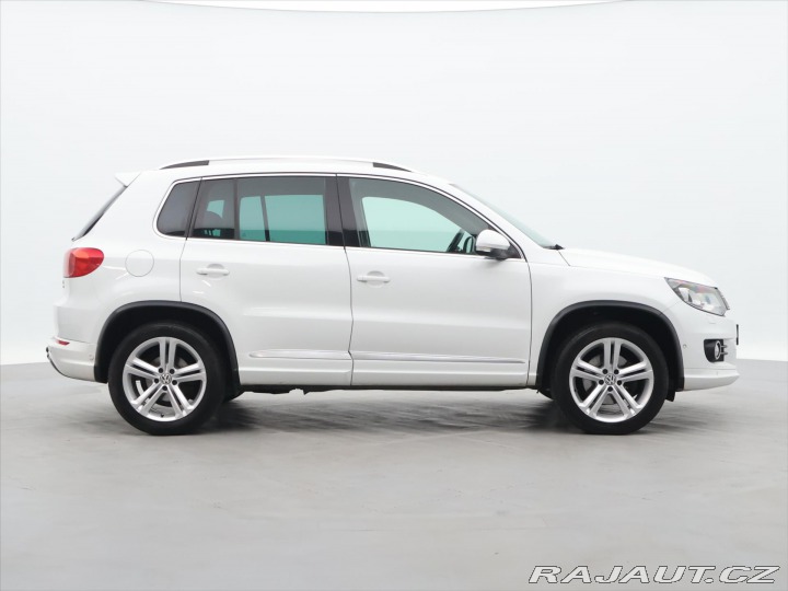 Volkswagen Tiguan 2,0 TDI 103 KW DSG R-Line 2015