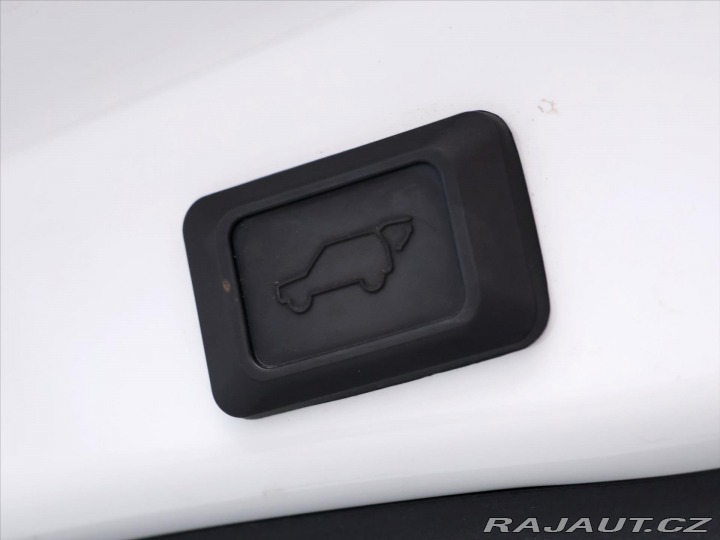 Toyota RAV4 2,5 e-CVT 131kW Selection 2020