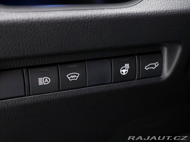 Toyota RAV4 2,5 e-CVT 131kW Selection 2020