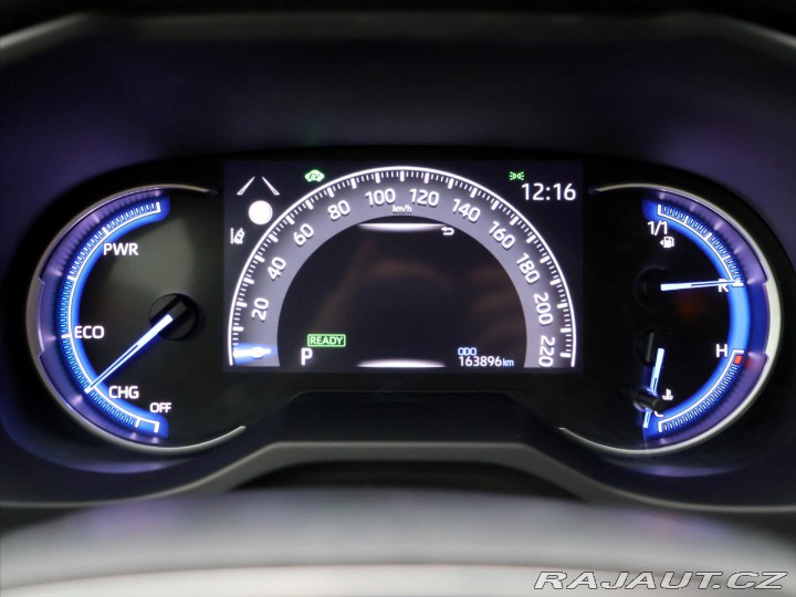Toyota RAV4 2,5 e-CVT 131kW Selection 2020