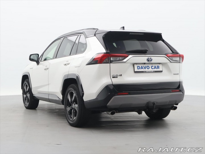 Toyota RAV4 2,5 e-CVT 131kW Selection 2020