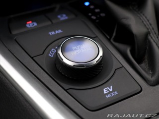 Toyota RAV4 2,5 e-CVT 131kW Selection 2020