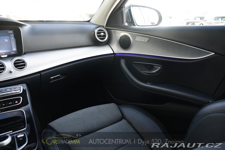 Mercedes-Benz E 250CGi LED PDC NAVI 2018