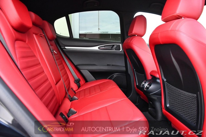 Alfa Romeo Stelvio 2.0T 16V 206kW VELOCE AT8 2024