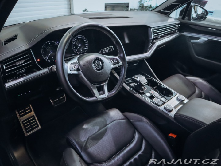 Volkswagen Touareg R-Line 4Motion 3.0 TDI 21 2019