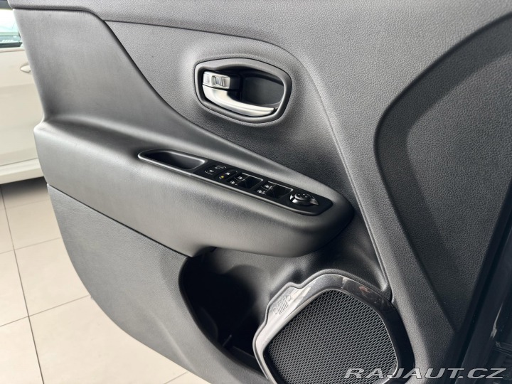 Jeep Renegade 1,3T 4xe*AWD*Distronic*DP 2023