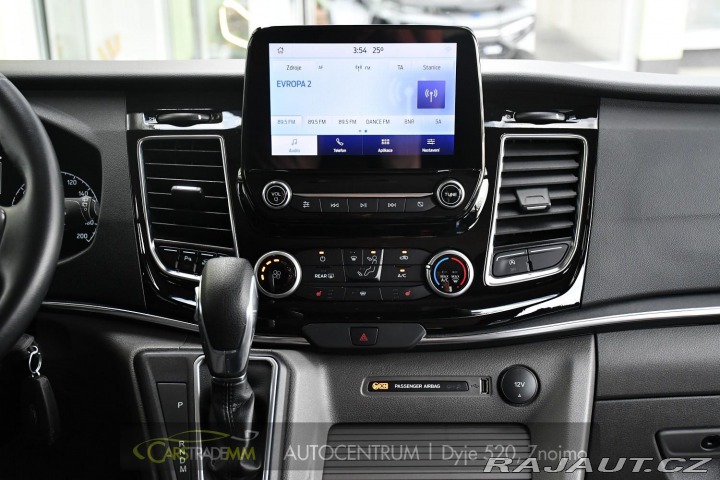 Ford Tourneo Custom 2.0EcoBlue 8.MÍST TITANIU 2022