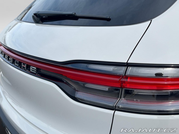 Porsche Macan 2022