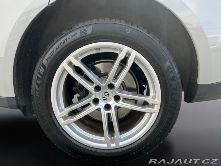 Porsche Macan 2022
