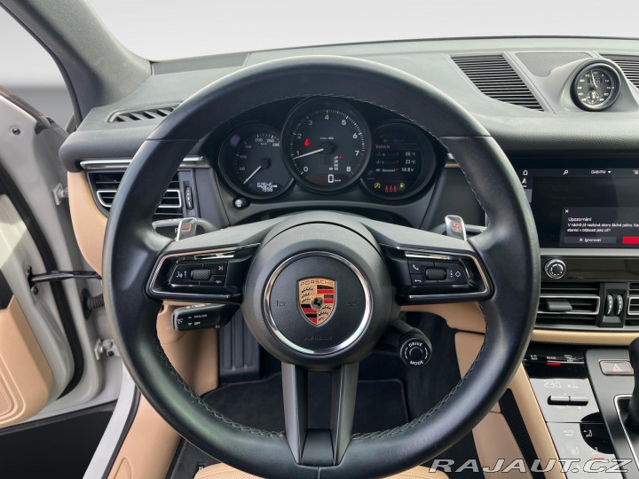 Porsche Macan 2022