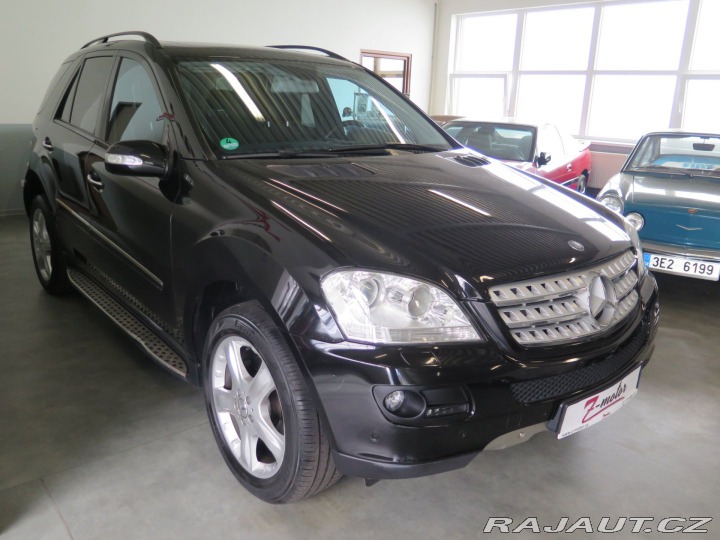 Mercedes-Benz M 320CDI,4MATIC,taž,2x kola 2006