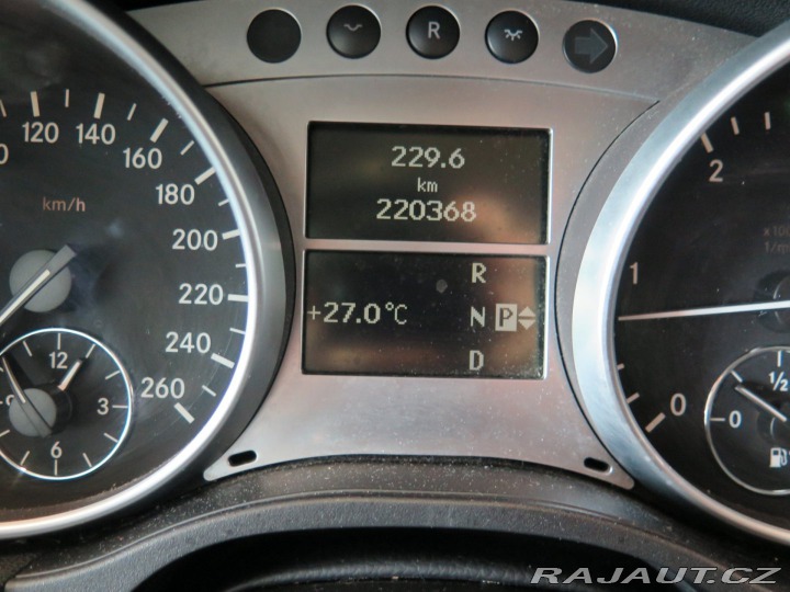 Mercedes-Benz M 320CDI,4MATIC,taž,2x kola 2006
