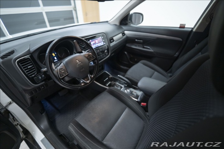 Mitsubishi Outlander 2,0 MIVEC AWD AT INTENSE 2018
