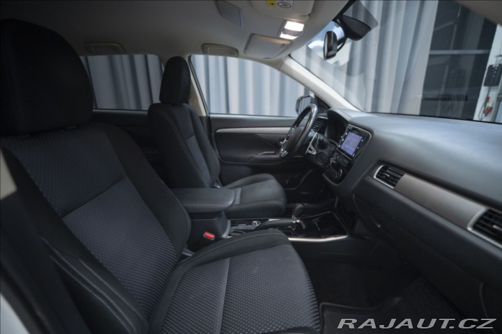 Mitsubishi Outlander 2,0 MIVEC AWD AT INTENSE 2018