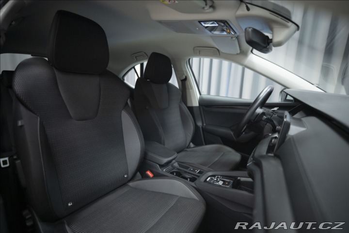 Škoda Octavia 2,0 TDI DSG VÝHŘEV 1. MAJ 2023