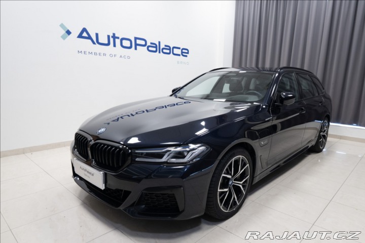 BMW 5 2,0 530e xDrive M Sport Č 2023