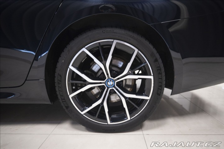 BMW 5 2,0 530e xDrive M Sport Č 2023