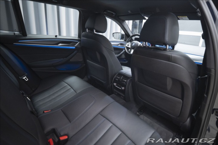 BMW 5 2,0 530e xDrive M Sport Č 2023