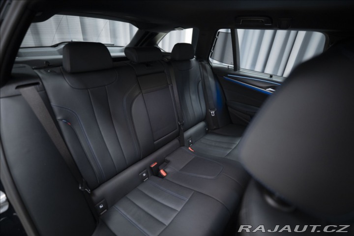 BMW 5 2,0 530e xDrive M Sport Č 2023