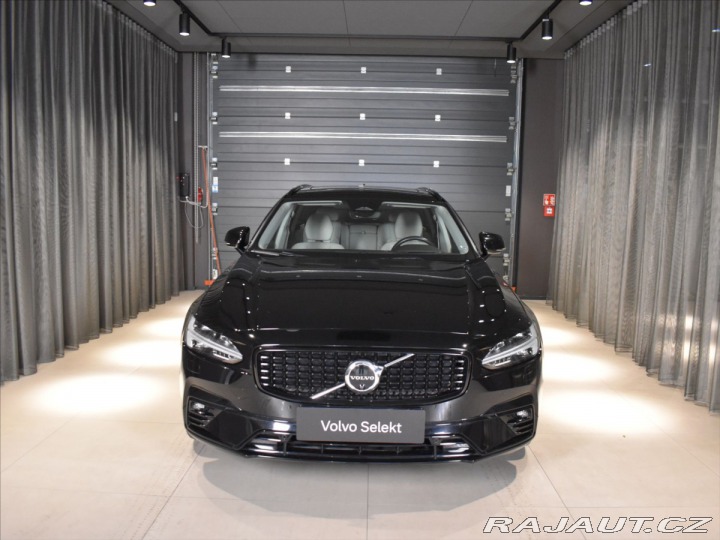 Volvo V90 2,0 B5 AWD Ultimate Pano, 2023