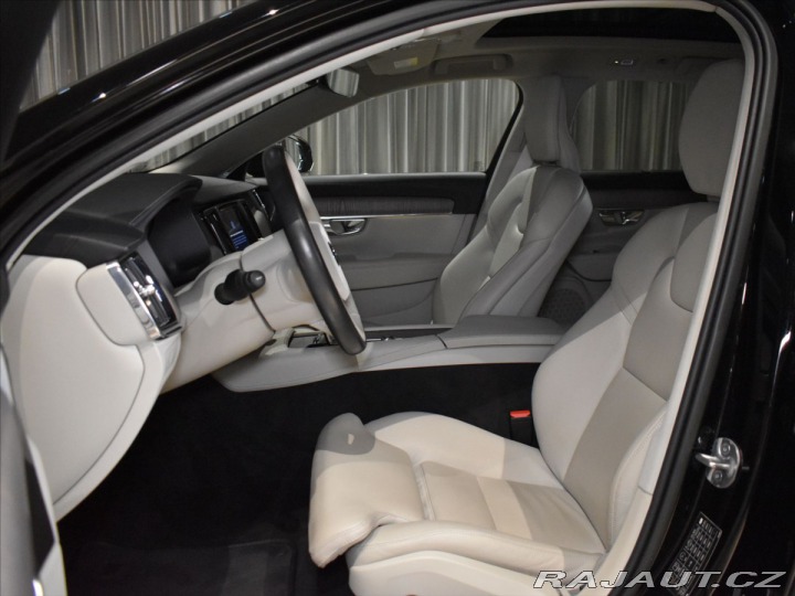 Volvo V90 2,0 B5 AWD Ultimate Pano, 2023
