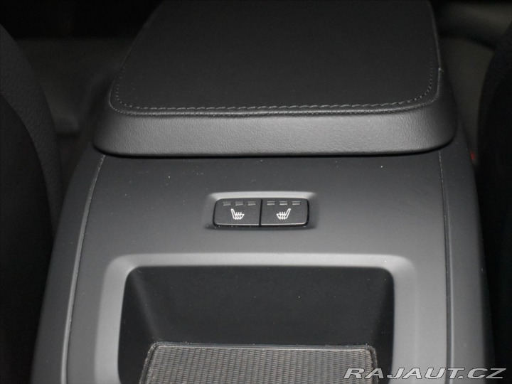 Volvo XC90 2,0 B5 AWD PLUS Bezklíč,P 2024