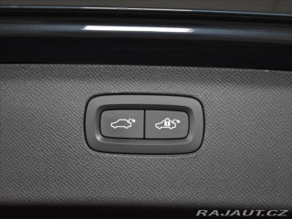 Volvo XC90 2,0 B5 AWD PLUS Bezklíč,P 2024