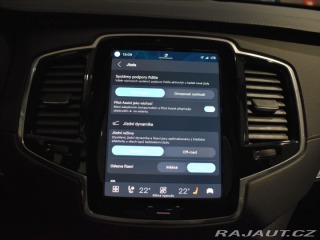 Volvo XC90 2,0 B5 AWD PLUS Bezklíč,P 2024
