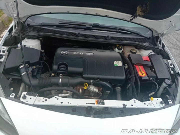 Opel Astra Sports Tourer 2014
