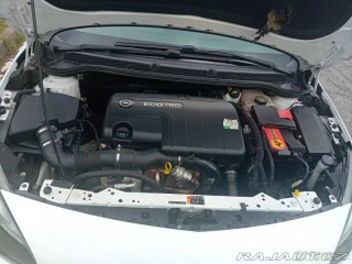 Opel Astra Sports Tourer 2014
