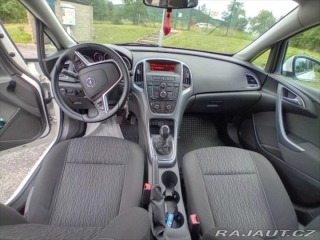 Opel Astra Sports Tourer 2014
