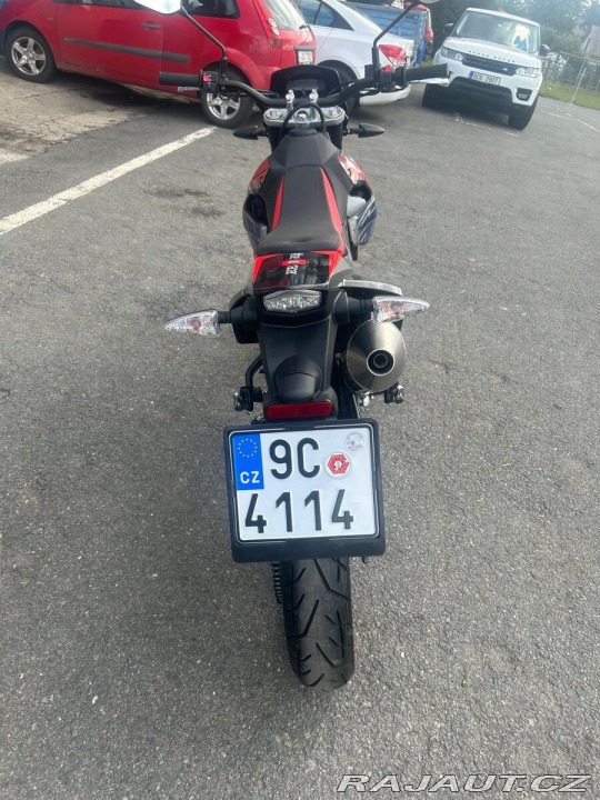 Ostatní značky Ostatní modely Aprillia SX125 1800