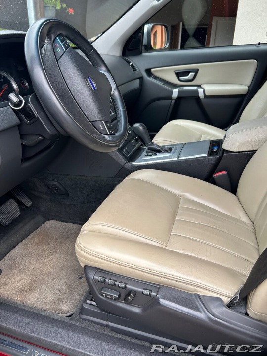 Volvo XC90 2,4 D5 AWD, 147 Kw, ČR 2014