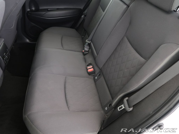 Toyota Corolla Cross 1.8Hybrid,CZ,1Maj,Comfort 2025