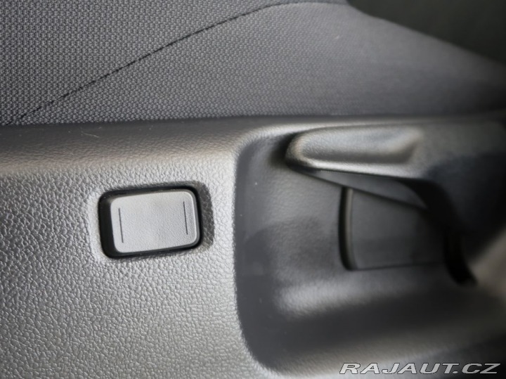 Toyota Corolla Cross 1.8Hybrid,CZ,1Maj,Comfort 2025