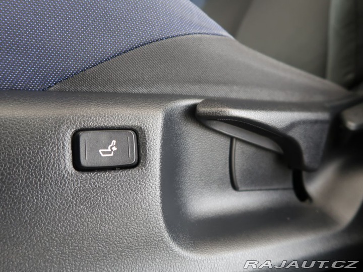 Toyota C-HR 1.8Hybrid,72KW,Navigace,T 2017
