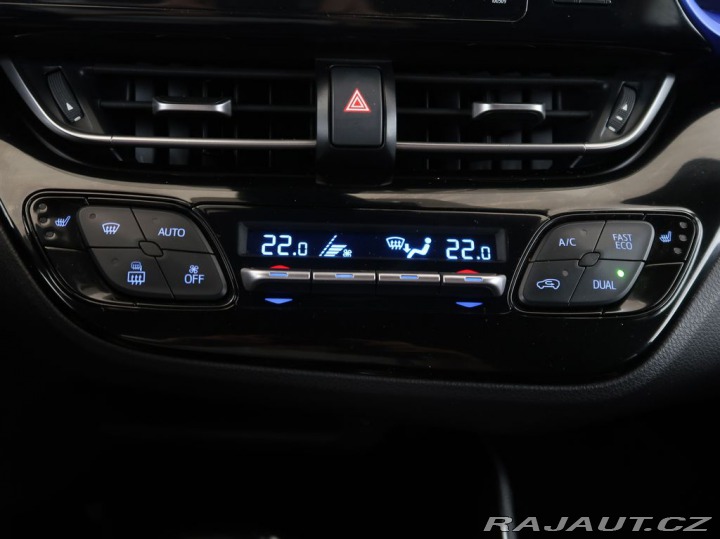 Toyota C-HR 1.8Hybrid,72KW,Navigace,T 2017