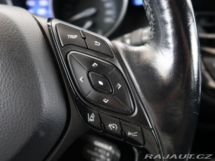 Toyota C-HR 1.8Hybrid,72KW,Navigace,T 2017