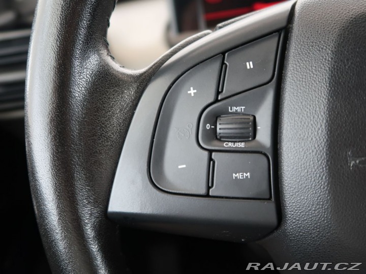 Citroën C4 Cactus 1.2,PureTech,Shine,CZ,Aut 2018
