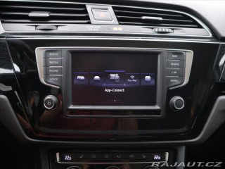 Volkswagen Touran 2,0 TDI 110kW DSG Sound 7 2017