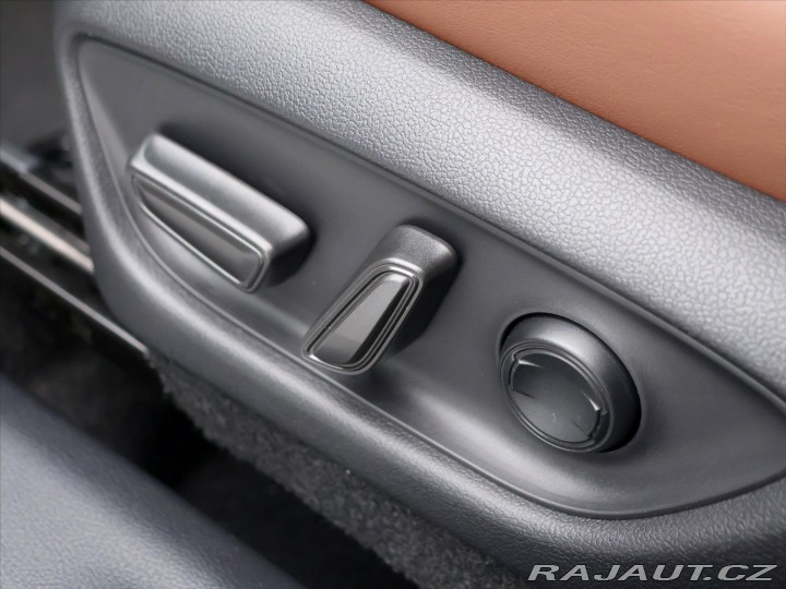 Lexus Ostatní modely LBX 1,5 HEV Relax FWD 67kW CZ 2024