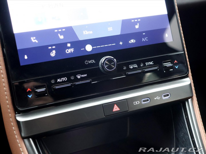 Lexus Ostatní modely LBX 1,5 HEV Relax FWD 67kW CZ 2024